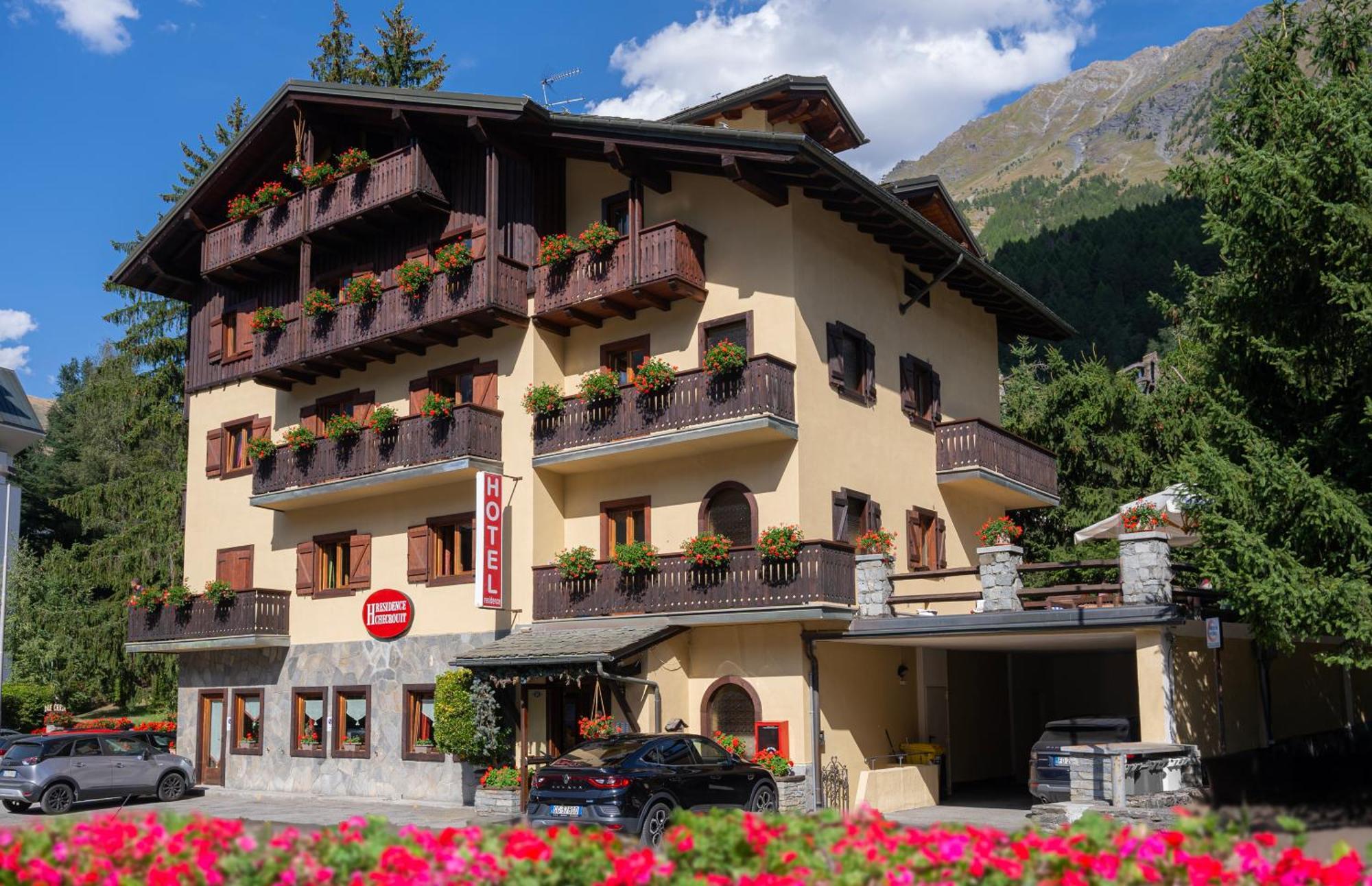 Aparthotel Checrouit Courmayeur