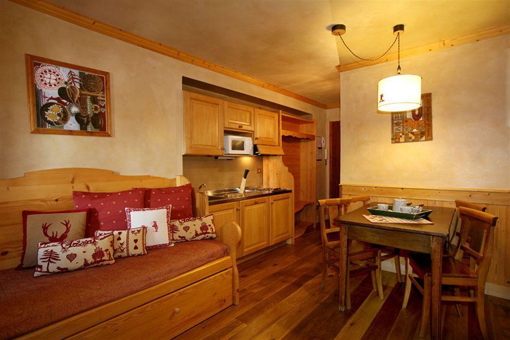Aparthotel Checrouit 3*