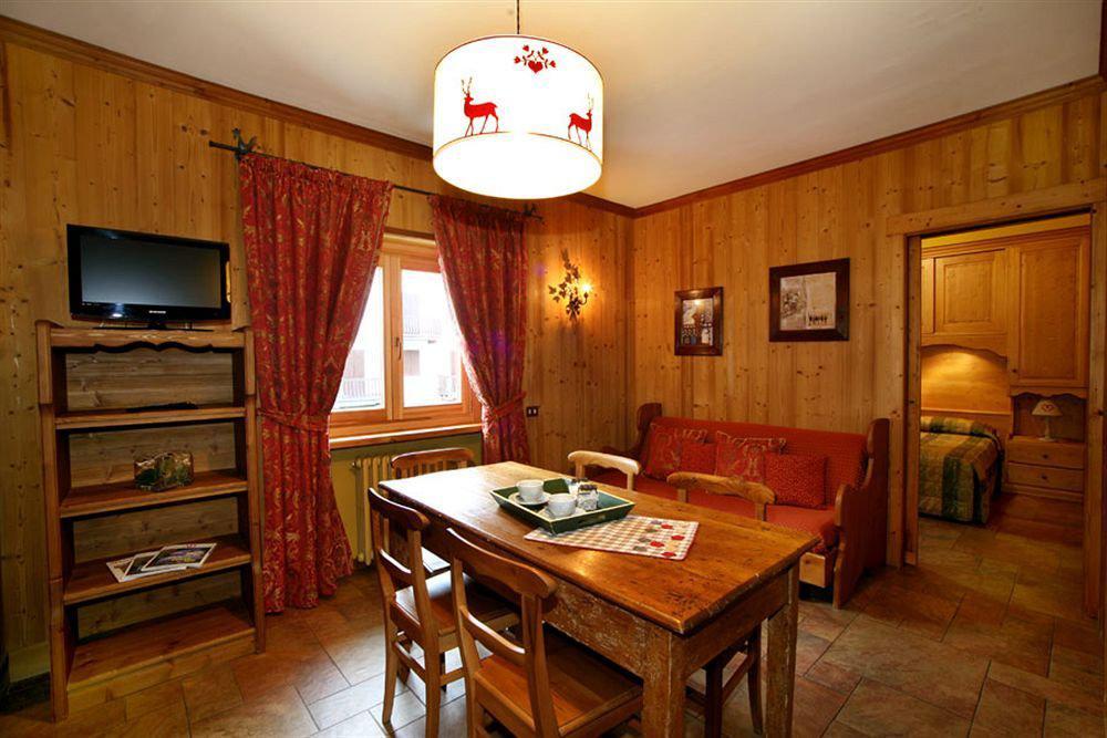 Checrouit Aparthotel 3*