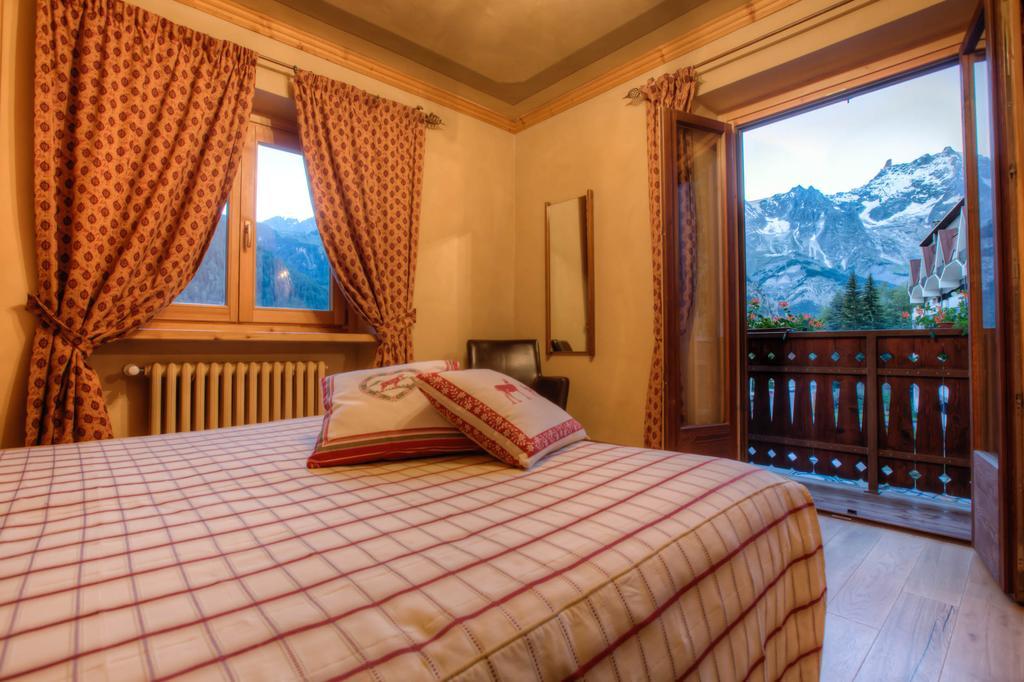 Checrouit Aparthotel Courmayeur
